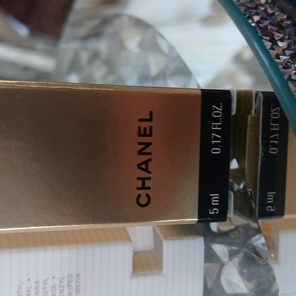 New 2 Dior J'adore Eau de Parfum and 1 Chanel Sublimage cream - Picture 8 of 17